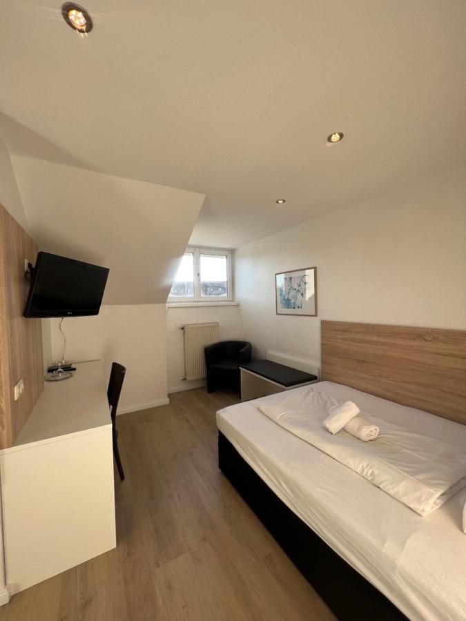 Hotel Mozart Traunreut Εξωτερικό φωτογραφία